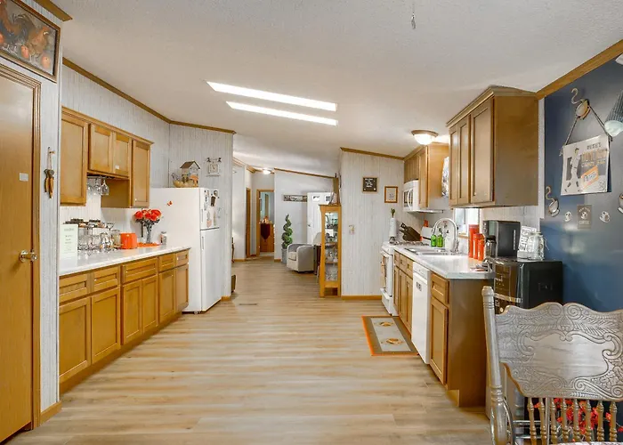 Haven In The Woods W/ 150 Acres, 2 Ponds Holiday home St Elmo