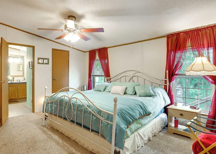 Casa vacanze Haven In The Woods W/ 150 Acres, 2 Ponds St Elmo